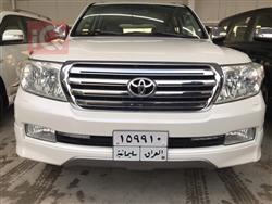 تۆیۆتا لاند کروزەر
